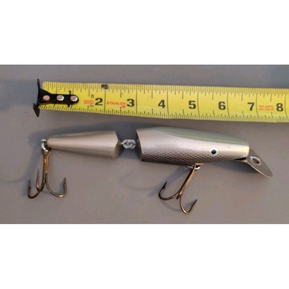 Vintage Jointed 7 Inch Creek Chub Musky Lure Wood